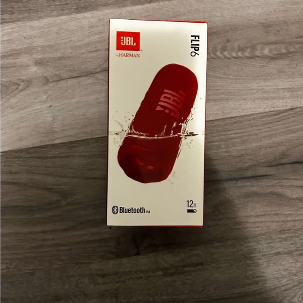 Red Jbl Flip 6 Speaker